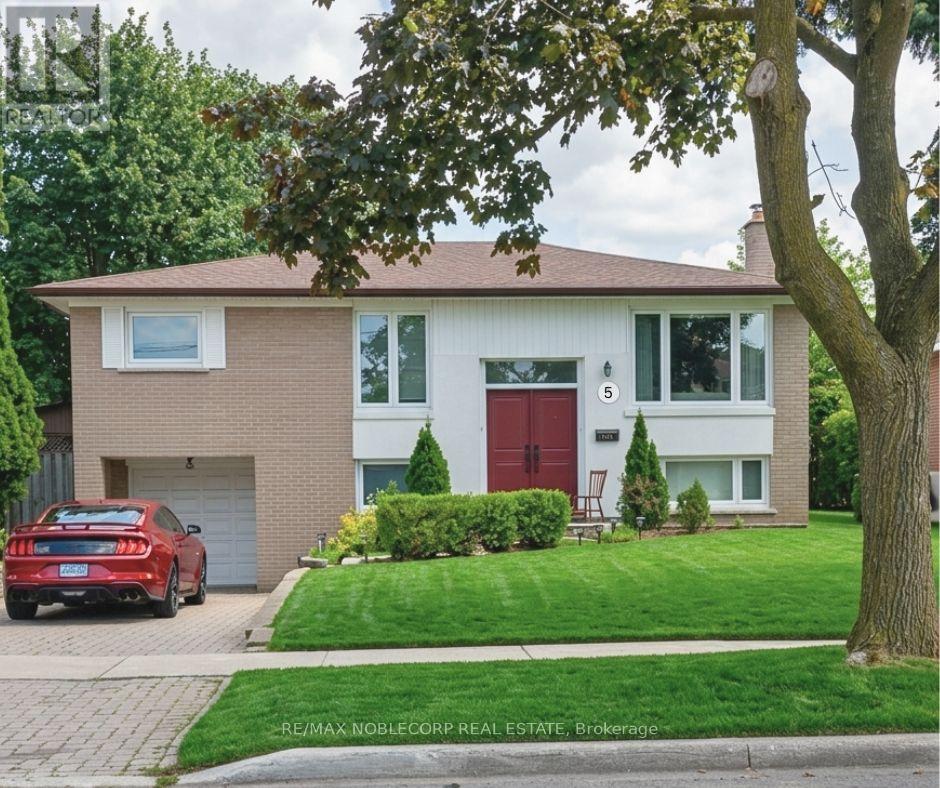 5 CONAMORE CRESCENT - 1
