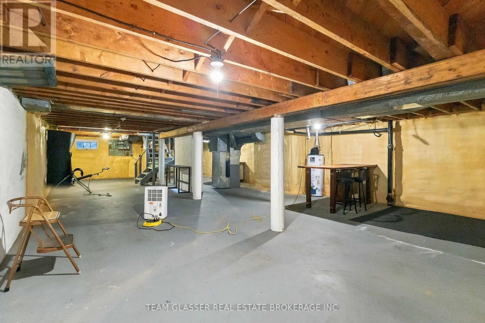 36 BRAEMAR CRESCENT - 20