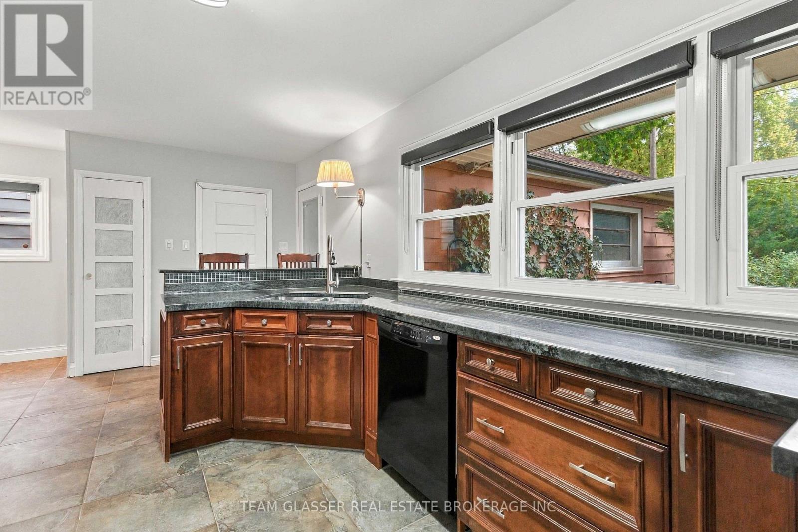 36 BRAEMAR CRESCENT - Image 7