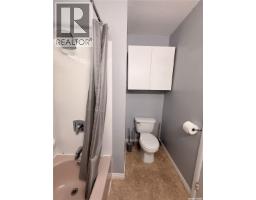3pc Bathroom - 191 5th Street E, Shaunavon, SK S0N2M0 Photo 9