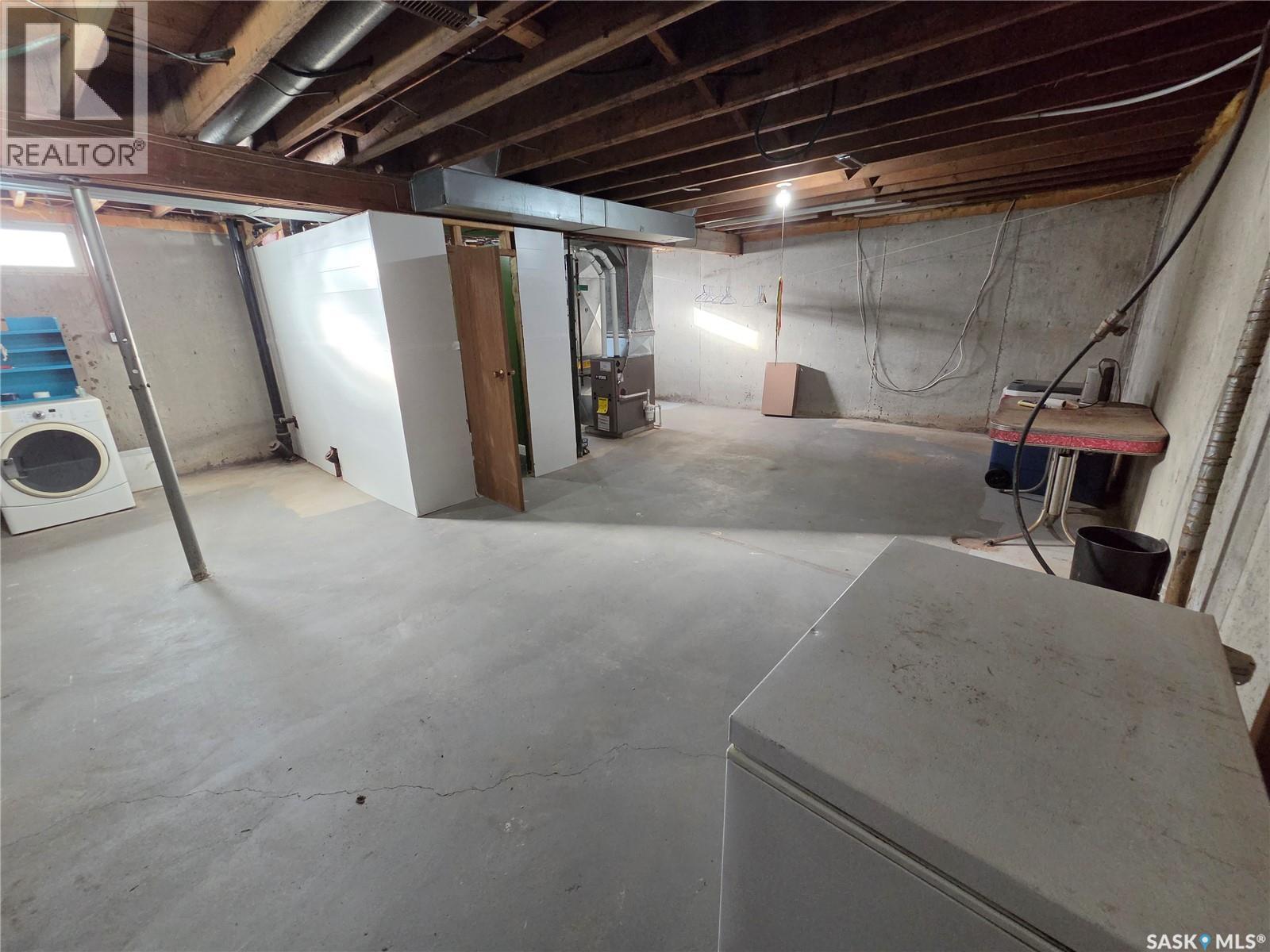 116 First STREET E - 18