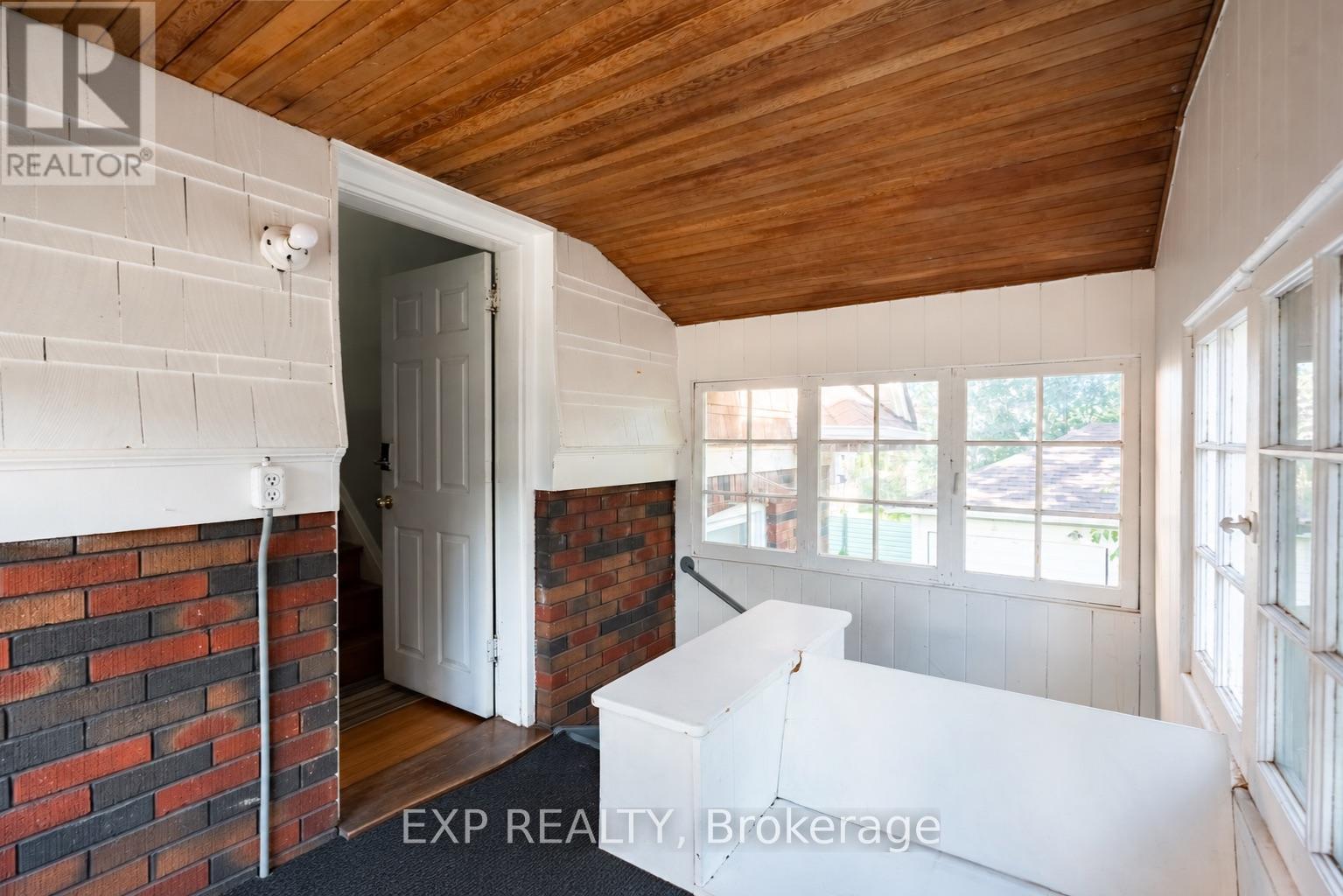 4613 RYERSON CRESCENT - 13