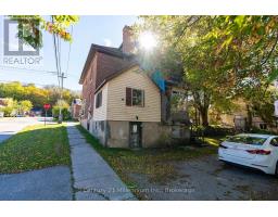 Bedroom - 1700 3rd Avenue E, Owen Sound, ON N4K2L9 Photo 6