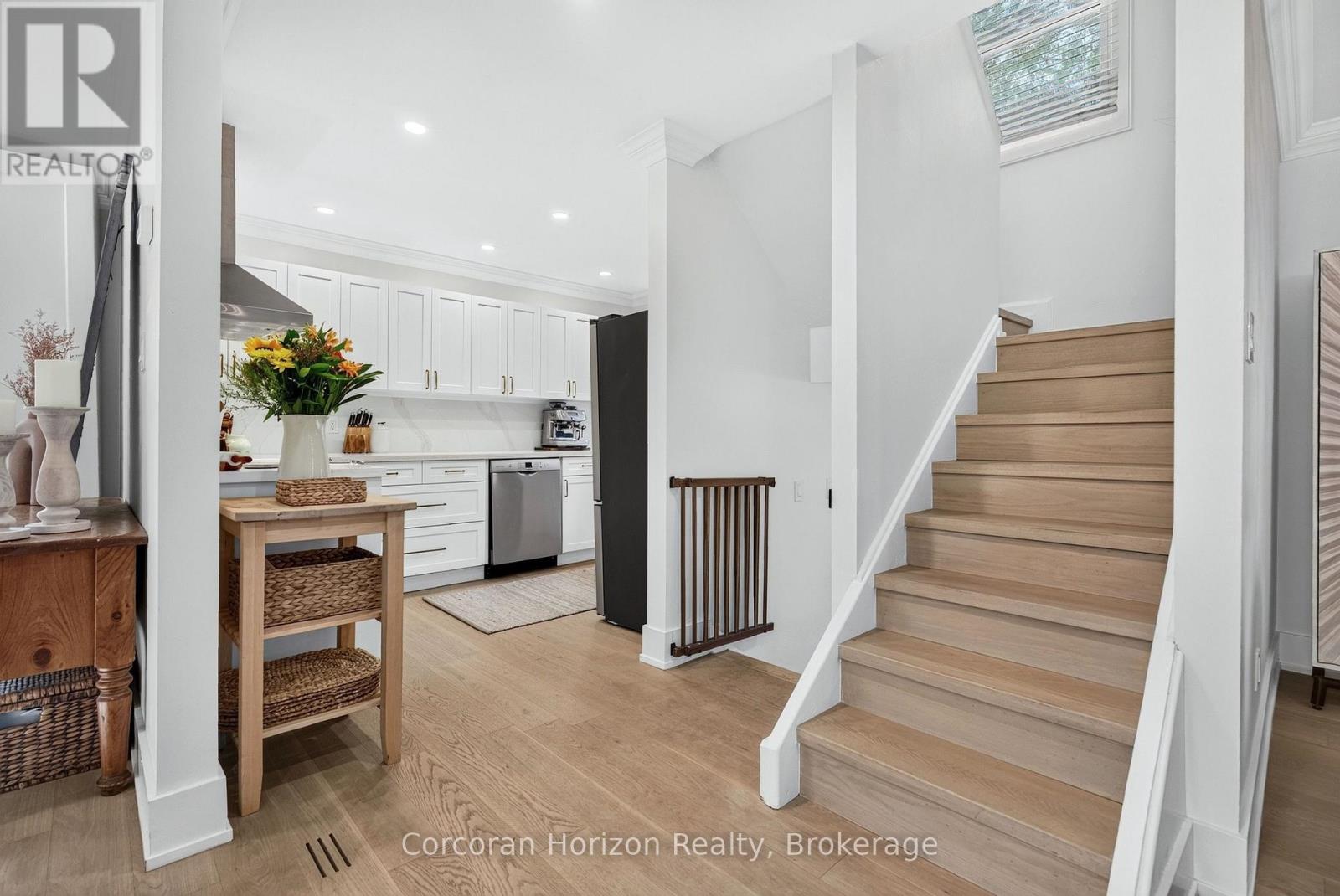 2223 GLENWOOD SCHOOL DRIVE - 17