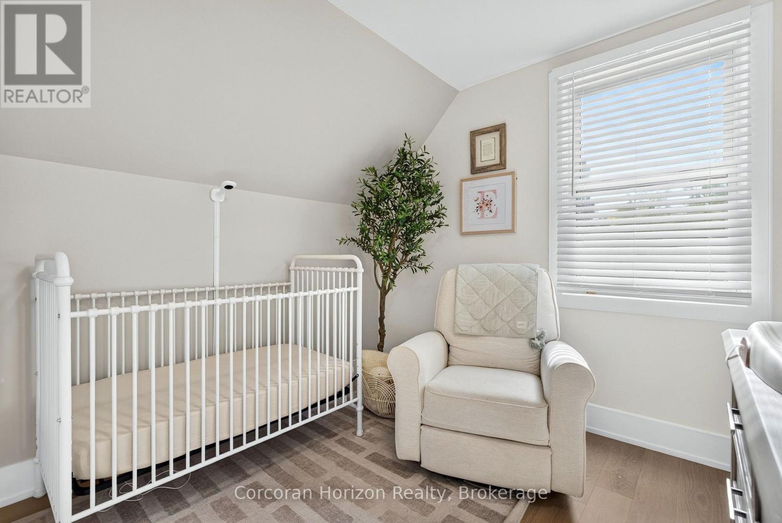 2223 GLENWOOD SCHOOL DRIVE - 21