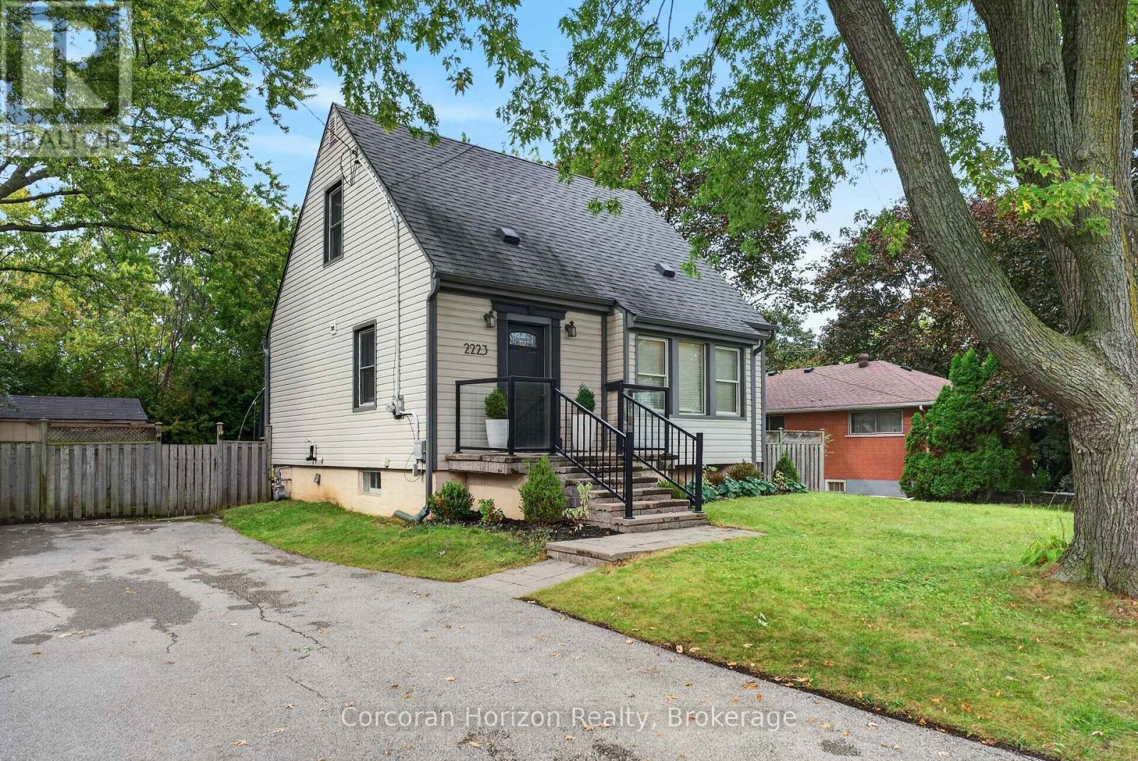 2223 GLENWOOD SCHOOL DRIVE - 3