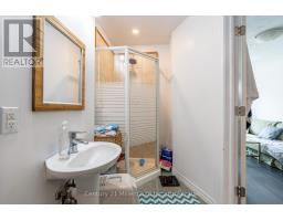 Bathroom - 1700 3rd Avenue E, Owen Sound, ON N4K2L9 Photo 16