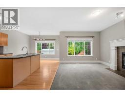 4pc Bathroom - 177 Cougartown Circle Sw, Calgary, AB T3H0A3 Photo 7
