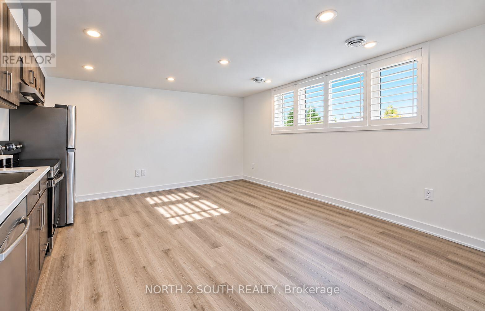 #108 6591 MONTROSE ROAD - 4