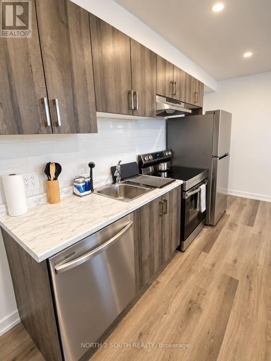 #108 6591 MONTROSE ROAD - 7