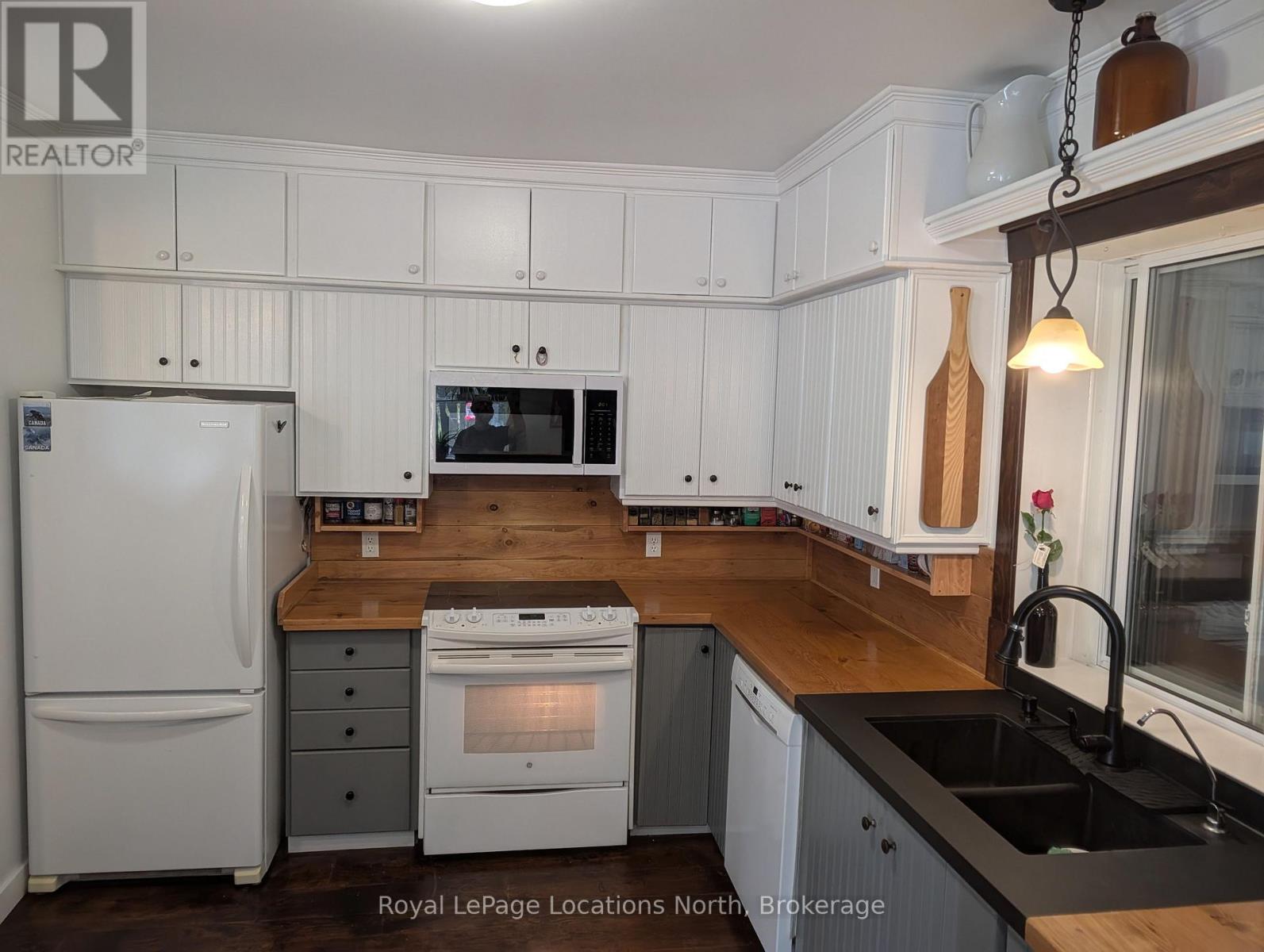 236 PHILLIPS STREET - Image 11