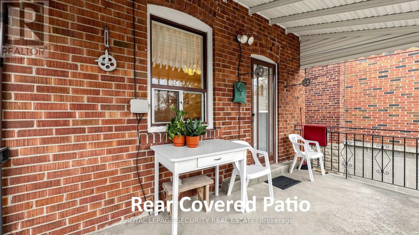 137 ROBINA AVENUE - Image 33