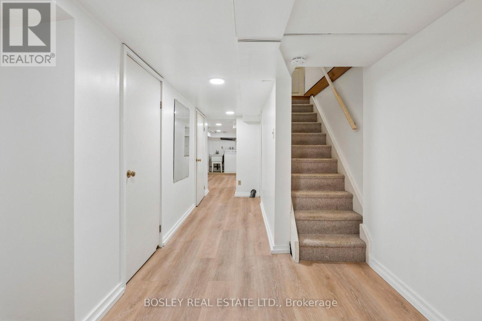 297 Sumach Street — photo 27