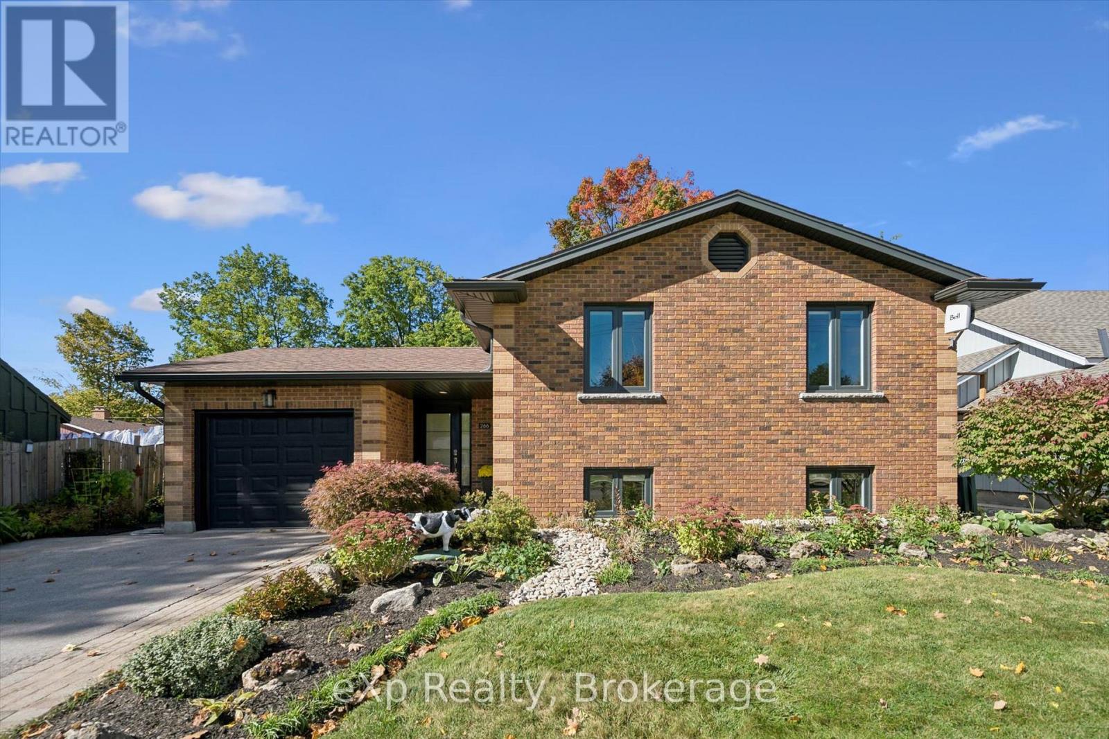 266 COLBORNE STREET - 1
