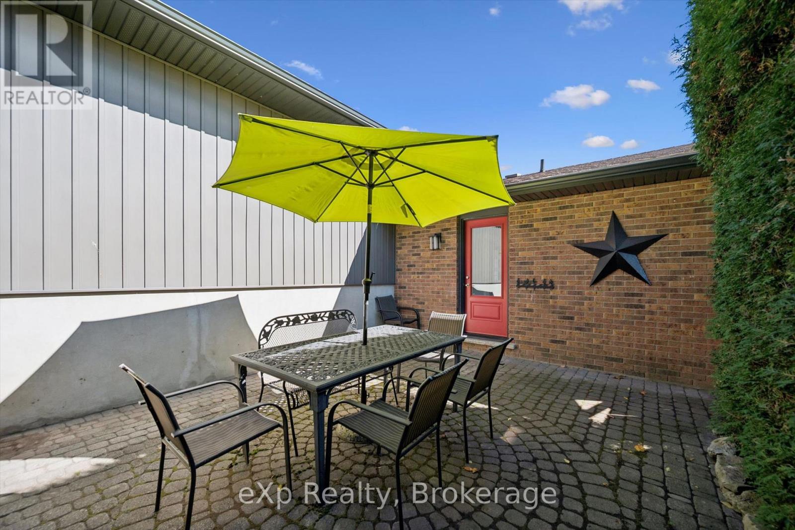 266 COLBORNE STREET - 30