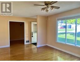 1984 Glendale Drive, Pickering, ON L1V1V7 Photo 9