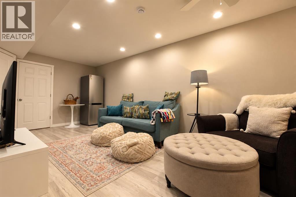 9328 98 Avenue - 23