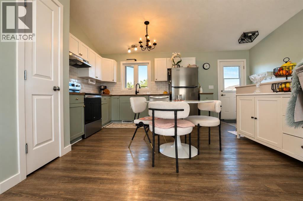 9328 98 Avenue - 7