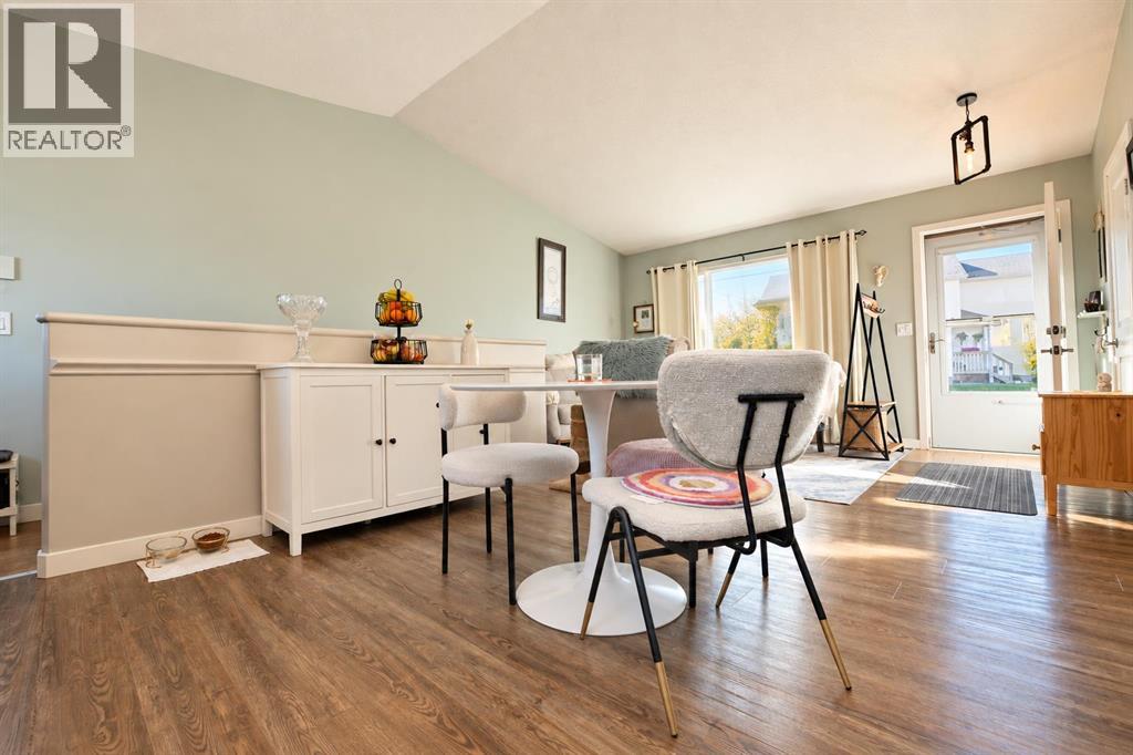 9328 98 Avenue - 10