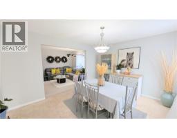 Eat in kitchen - 68 Benjamin Drive, Hamilton, ON L9A5K1 Photo 10
