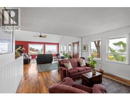 Mud room - 10842 Grandview Rd, Saltair, BC V0R1E0 Photo 6
