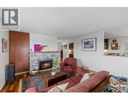 Bedroom - 10842 Grandview Rd, Saltair, BC V0R1E0 Photo 9