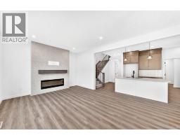 1359 Bayview Crescent SW - photo 7