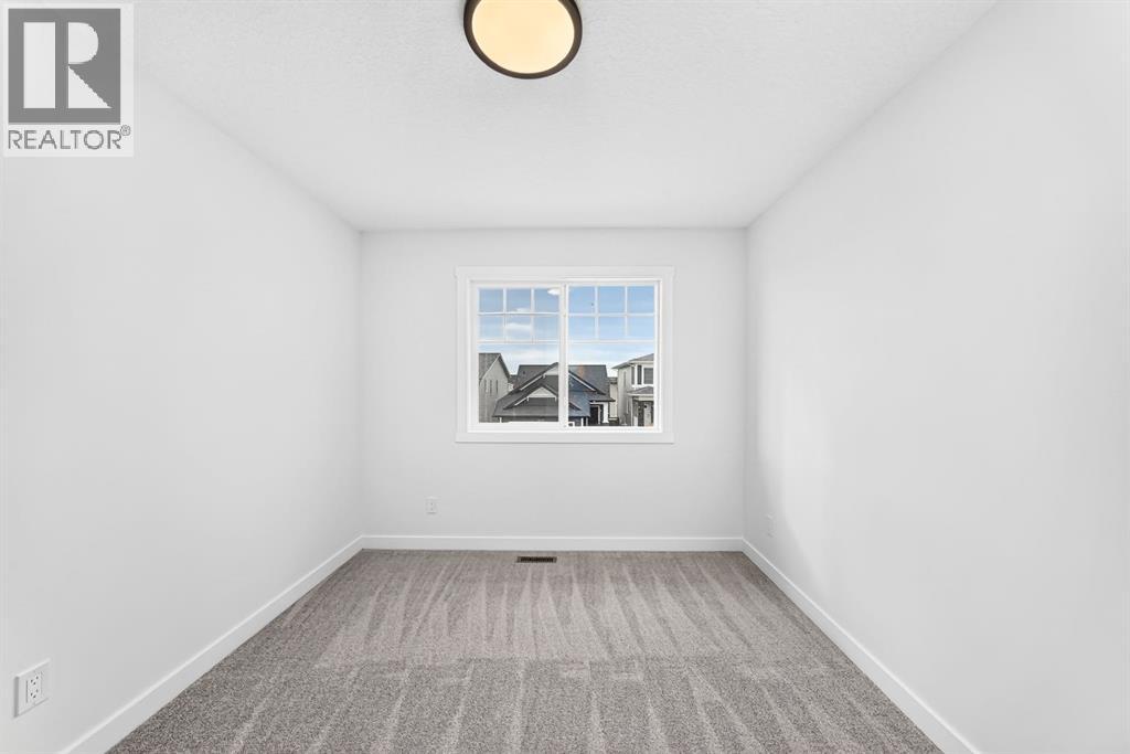 1359 Bayview Crescent SW - 23