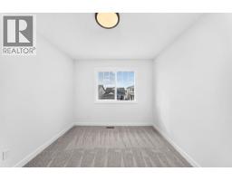 1359 Bayview Crescent SW - photo 23