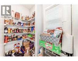 Dining room - 151 Sundown Way, Cochrane, AB T4C0H4 Photo 6