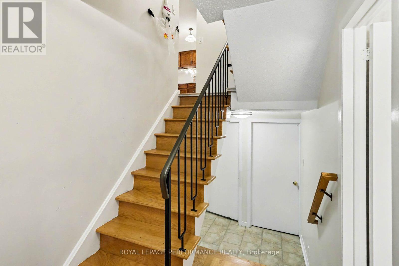 21 PULFORD CRESCENT - 28