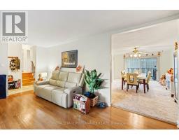 Primary Bedroom - 21 Pulford Crescent, Ottawa, ON K2B6L6 Photo 8