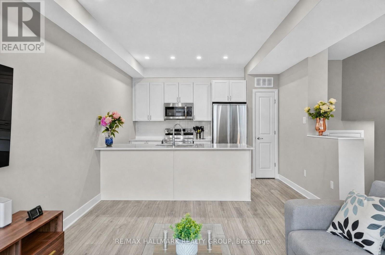 Commercial Properties for Rent in Ottawa – 131 ATTWELL PRIVATE – By Peter Sagos - Image 15
