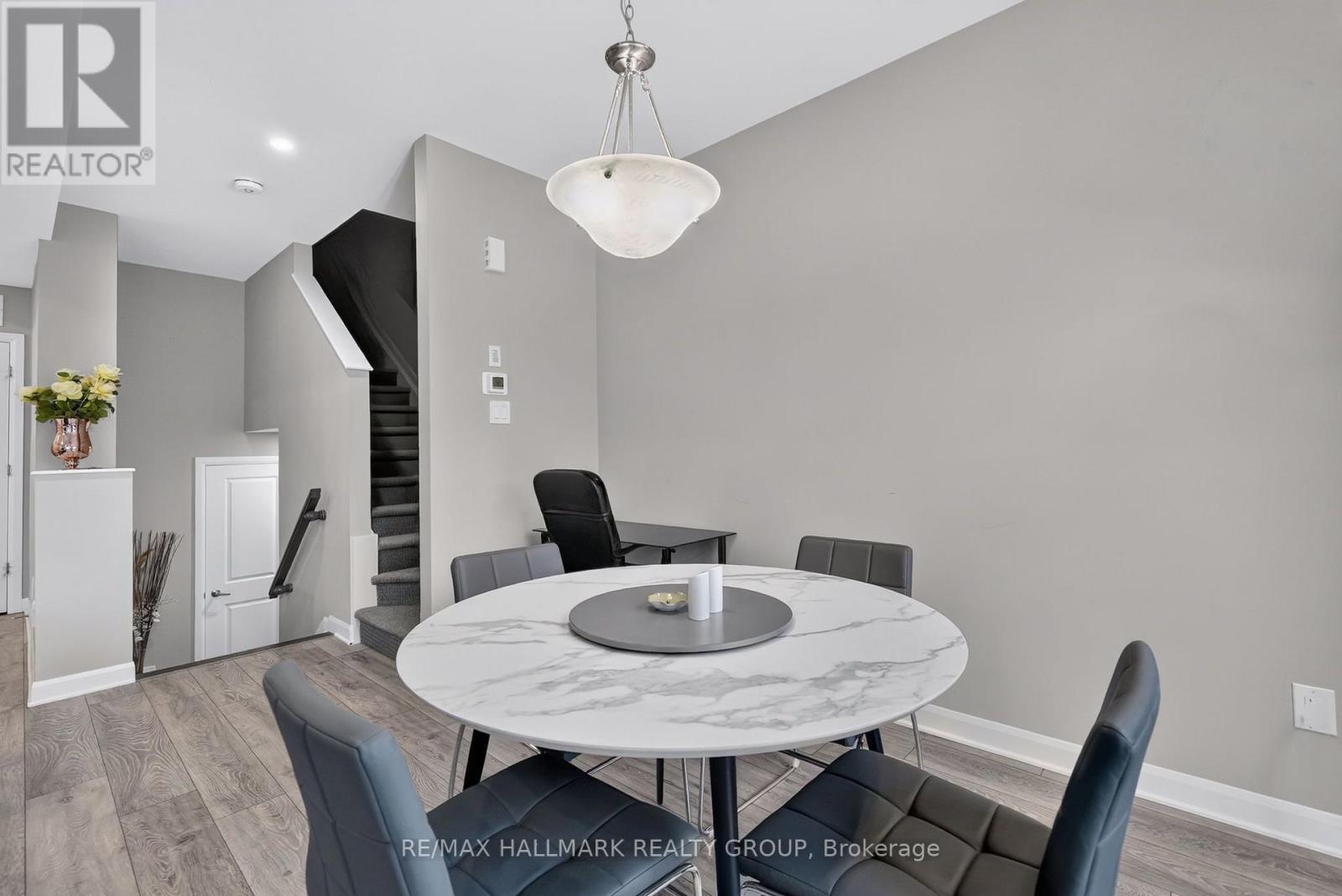 Commercial Properties for Rent in Ottawa – 131 ATTWELL PRIVATE – By Peter Sagos - Image 20