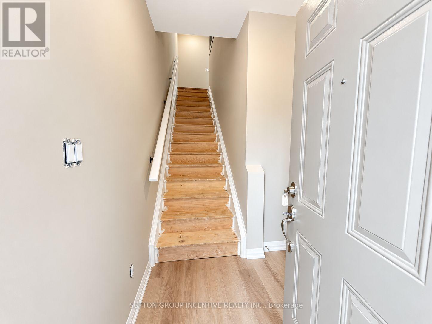 7-1 Riverdale Drive, Wasaga Beach photo 4