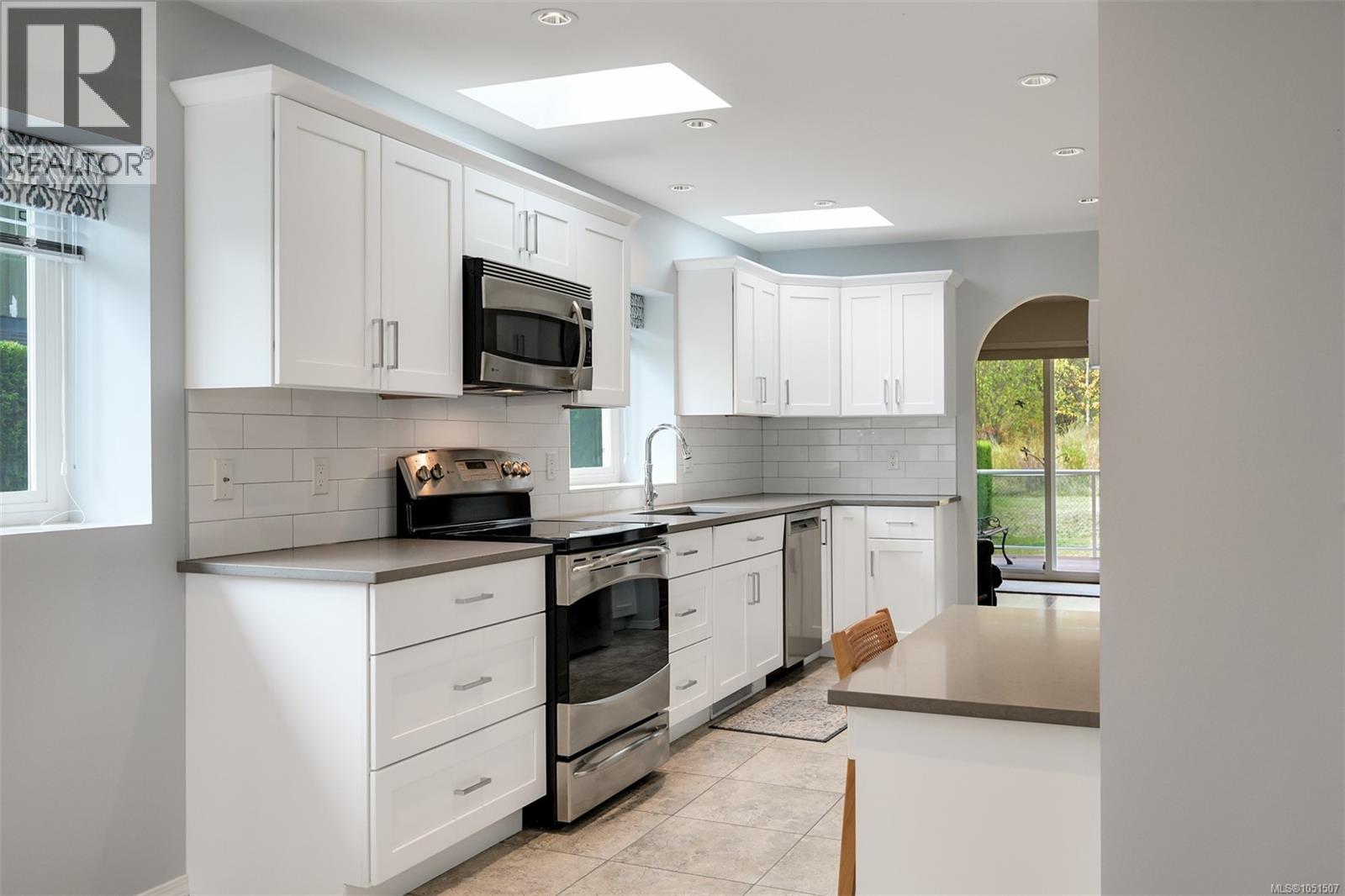 1309 Layritz Pl - 12