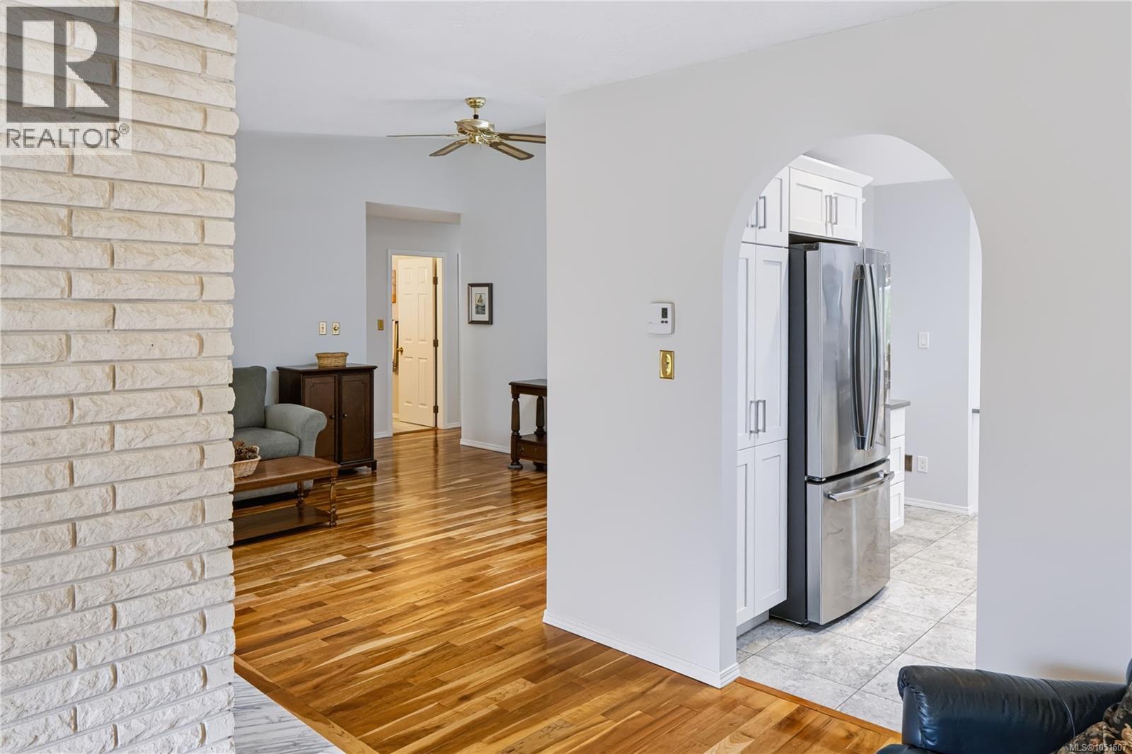 1309 Layritz Pl - 23