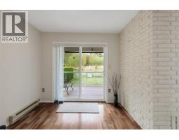 1309 Layritz Pl, Saanich, BC V8Z7C4 Photo 25