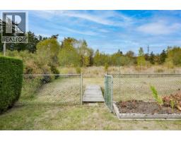 1309 Layritz Pl, Saanich, BC V8Z7C4 Photo 50