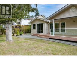 1309 Layritz Pl, Saanich, BC V8Z7C4 Photo 52