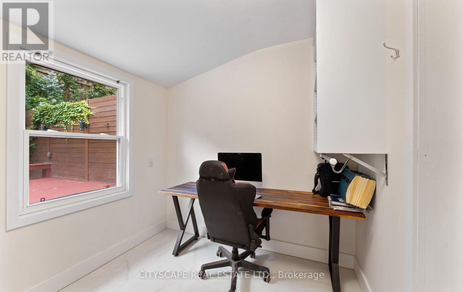50 SOUTH KINGSWAY - 12