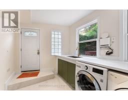 50 South Kingsway, Toronto, ON M6S3T3 Photo 18