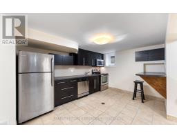 50 South Kingsway, Toronto, ON M6S3T3 Photo 20