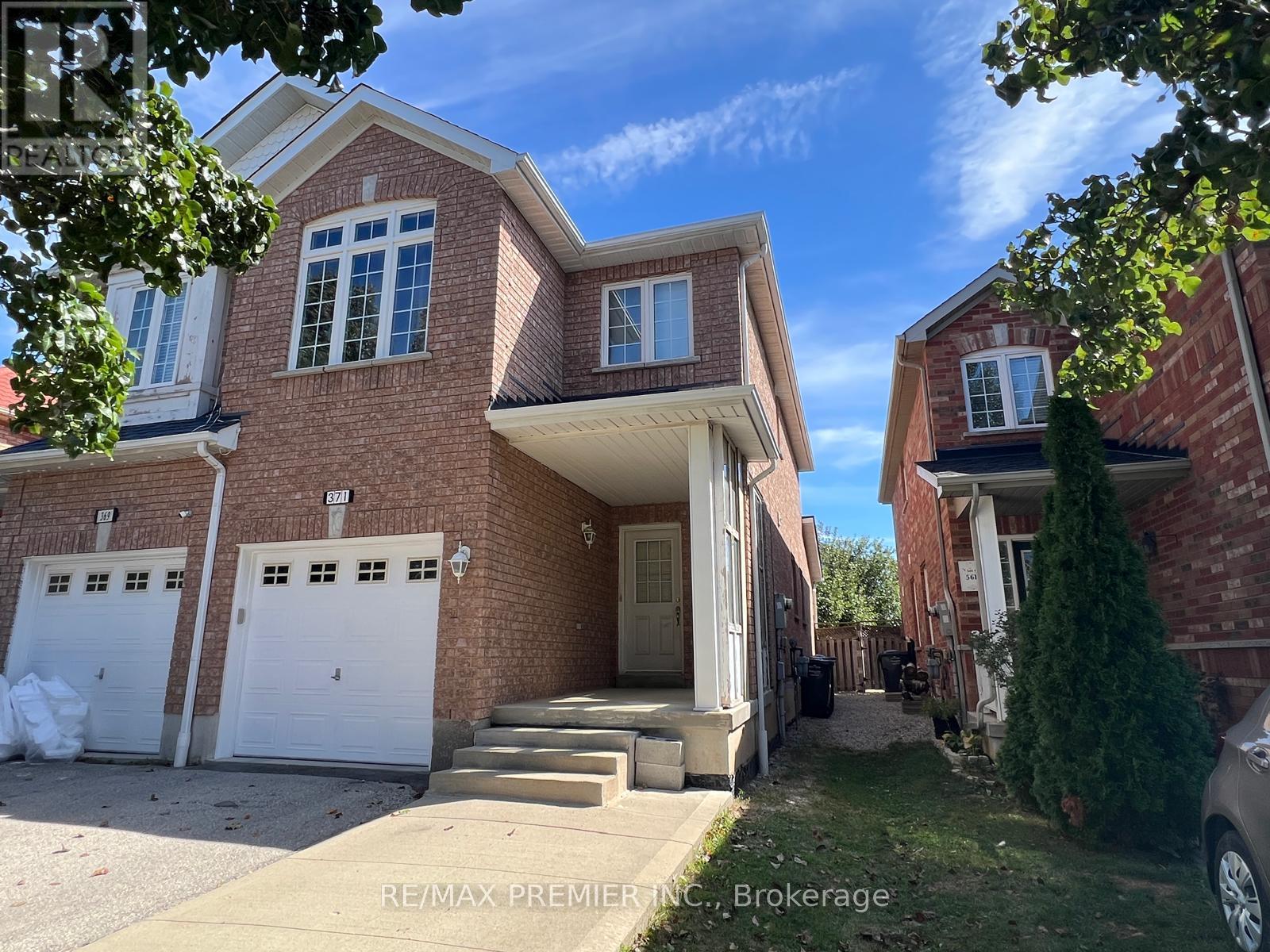 371 KROTONE CRESCENT - 1