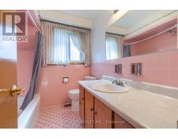 8 Carswell Place, Toronto, ON M9R3K7 Photo 9