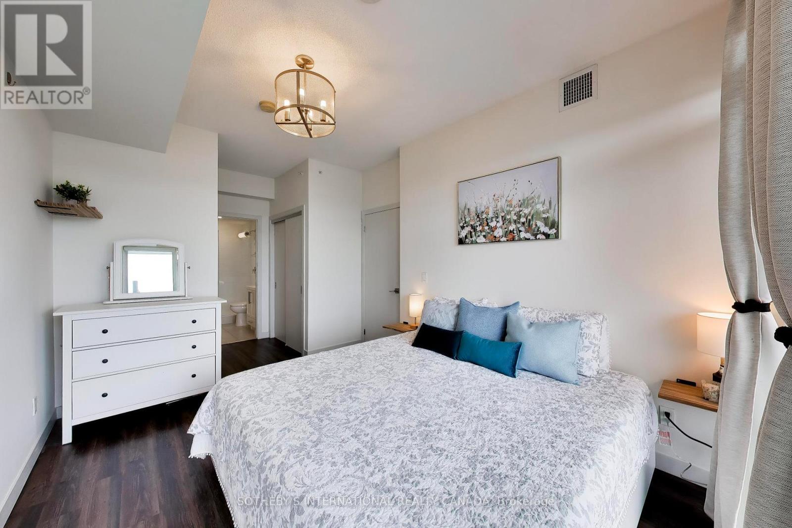 #1009 2081 FAIRVIEW STREET - 14