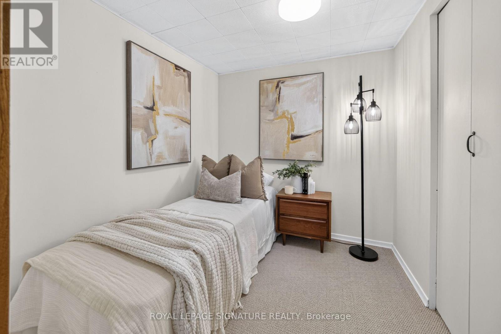 28 CANDLEWOOD CRESCENT - 24