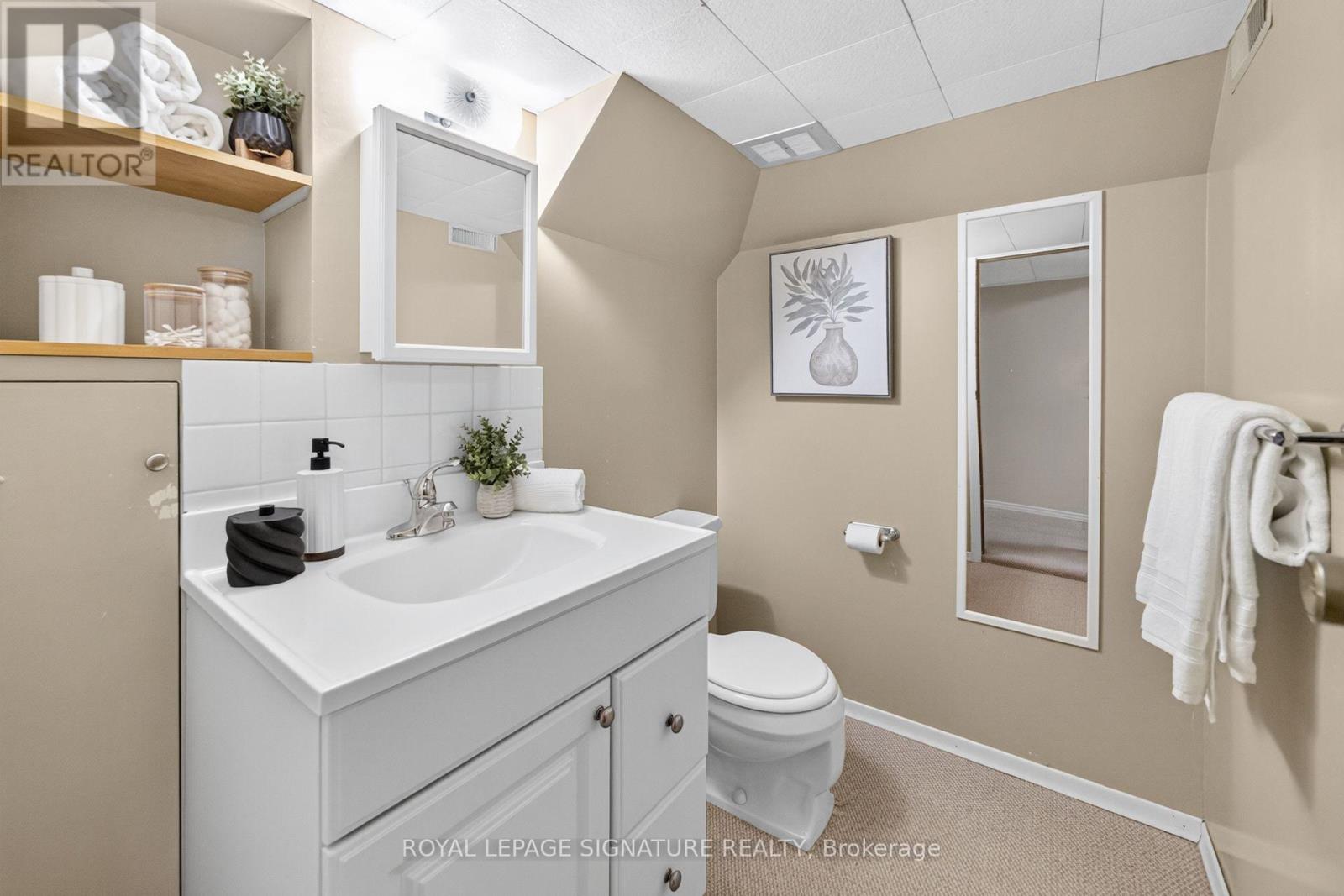 28 CANDLEWOOD CRESCENT - 26