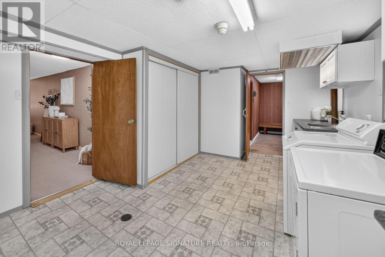 28 CANDLEWOOD CRESCENT - 27