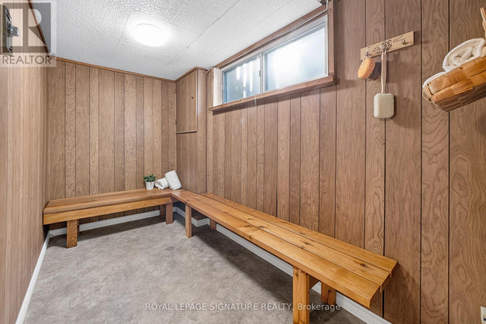 28 CANDLEWOOD CRESCENT - 28